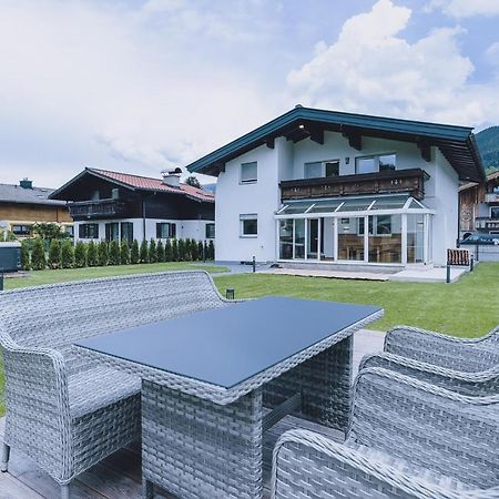 Spa Chalet By We Rent Zell am See Buitenkant foto